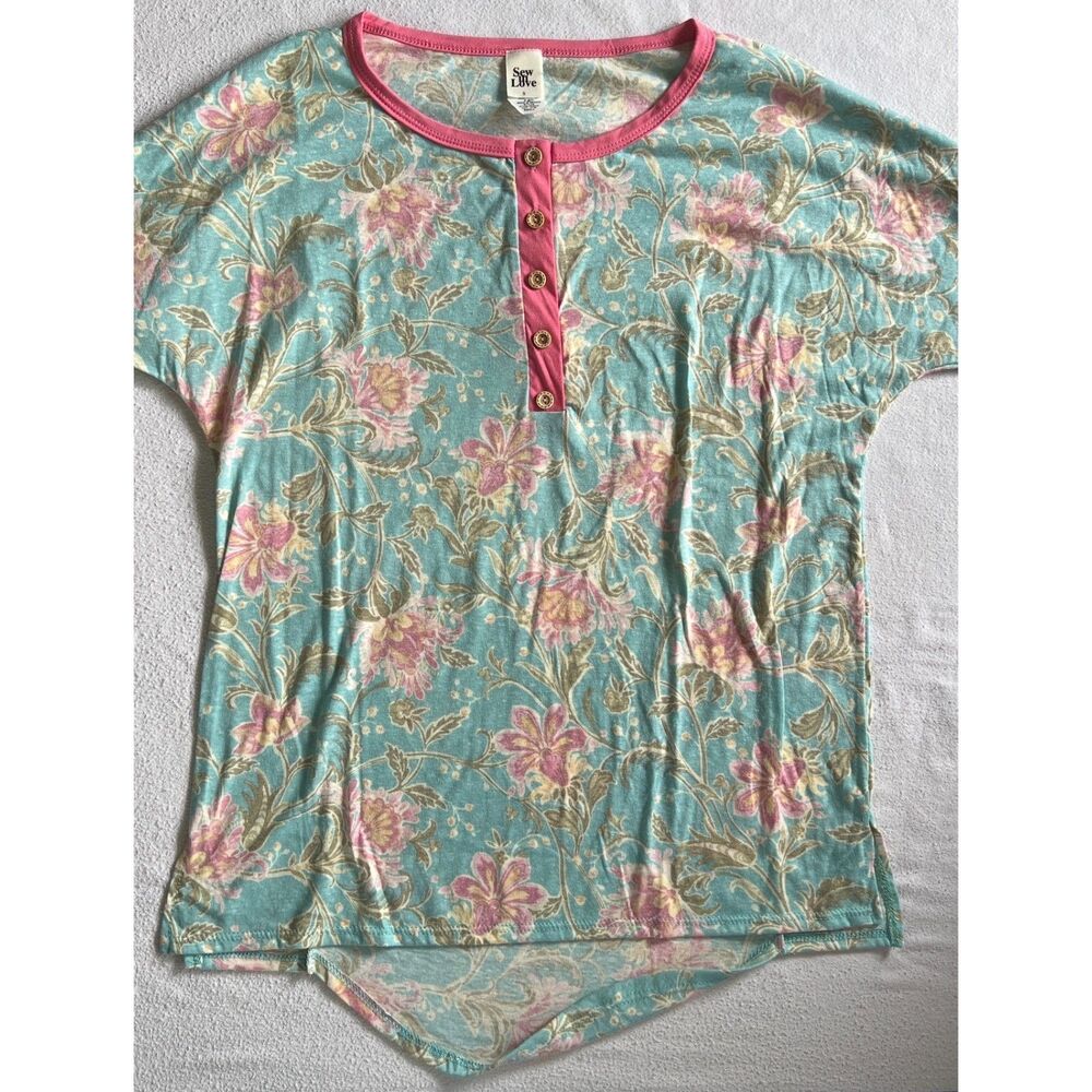 Sew in Love Floral High Low Top Woman's Small